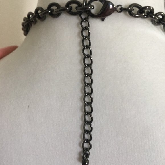 Gun Metal Silver Pink Acrylic Crystal Necklace - Picture 10 of 10